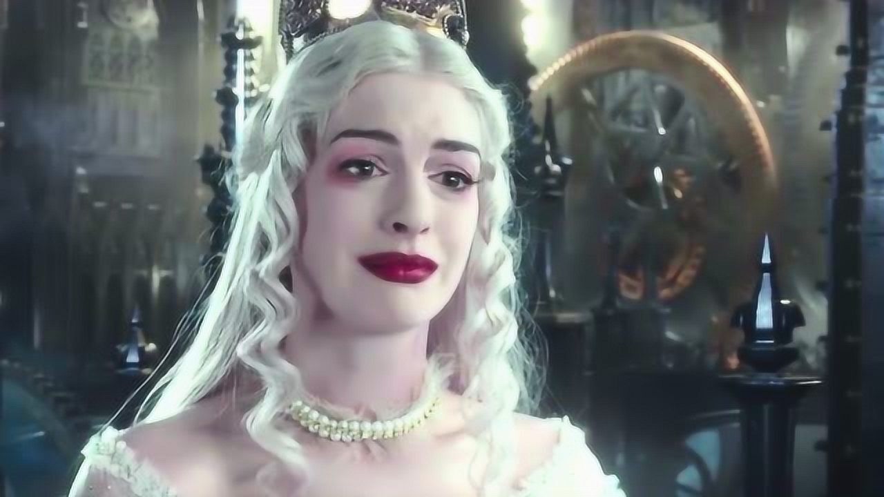 爱丽丝梦游仙境02其实红皇后只是想要白皇后一句对不起