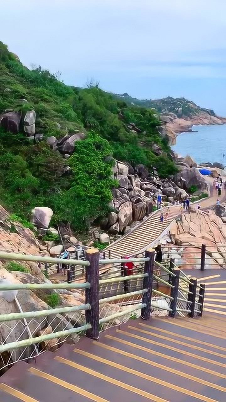 惠东海龟湾会仙桥,一条极美的滨海栈道又名牵手桥