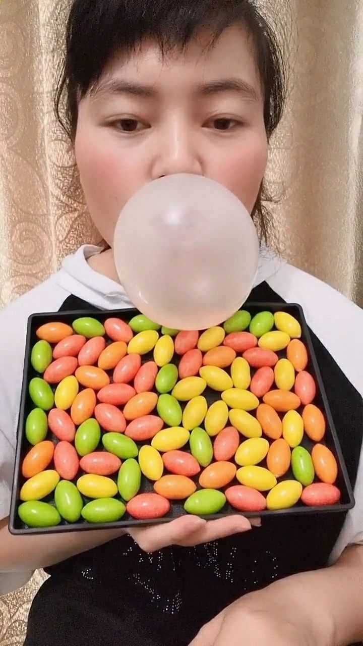 每次吃这个泡泡糖的时候都会唤起我童年的记忆