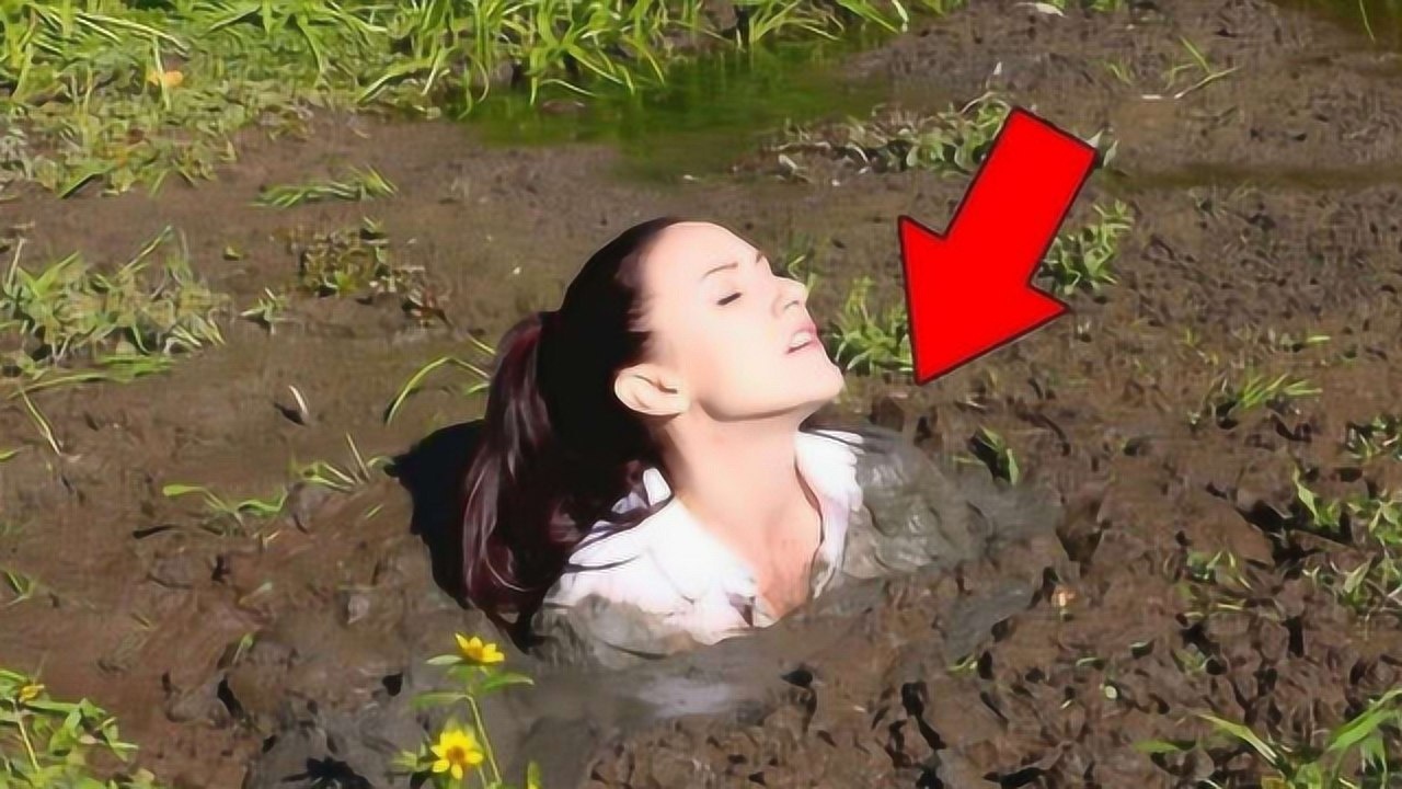 当人不小心陷入流沙中咋办?国外女子以身犯险,教你怎么自保!