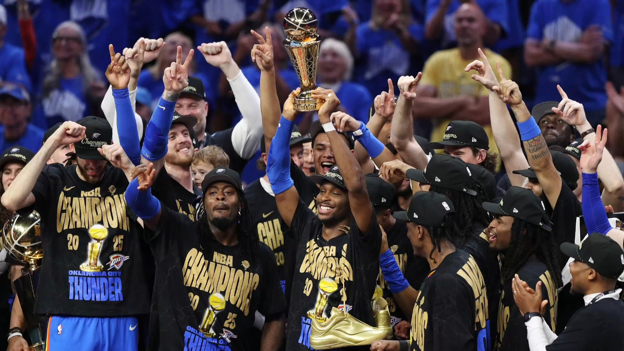 总冠军荣 耀时刻 回顾巅峰相关图片4