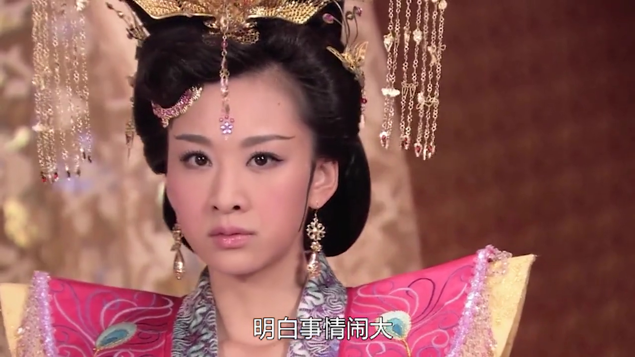 薛平贵与王宝钏:宠妃生下龙子,怎料被心机女嫉恨,为保孩子她撞墙自尽