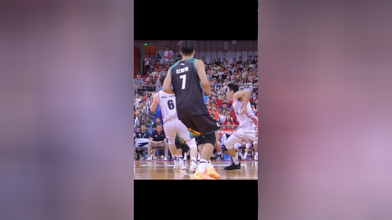 北大刘大印献上正宗"老北京火锅" 极限救球