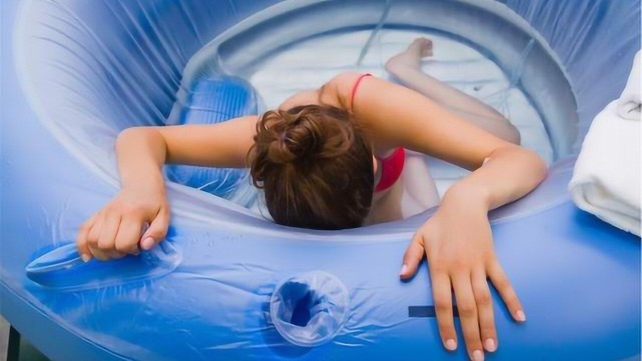 那些冒险选择水中分娩的孕妈妈们生下的孩子现在怎么样了