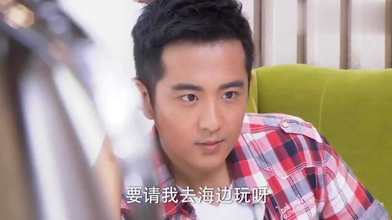 嘉佑邀请叶灵去海边玩不料叶灵却因此发现惊人秘密叶灵大惊