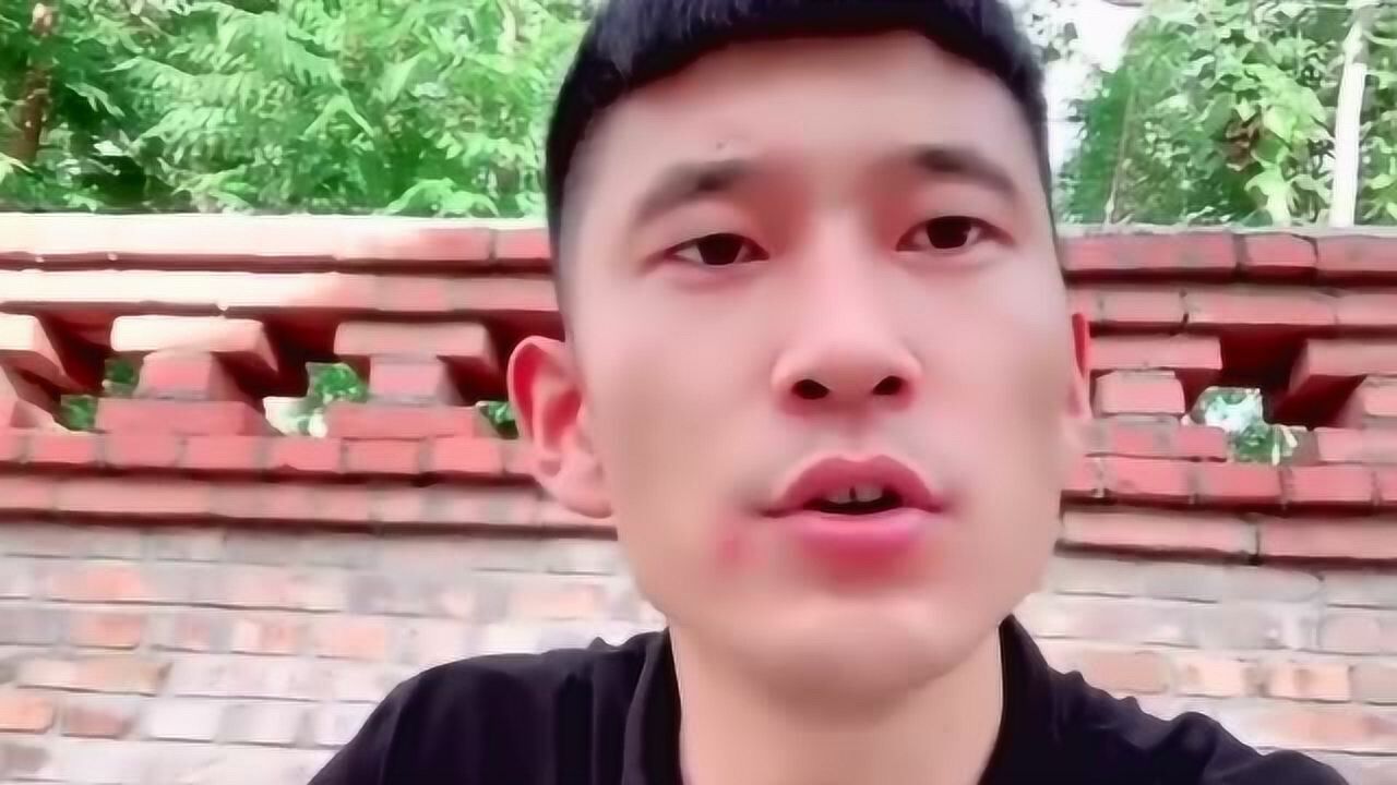 我姓张,我儿子要比张一山优秀两倍,所以我的儿子叫张二出!