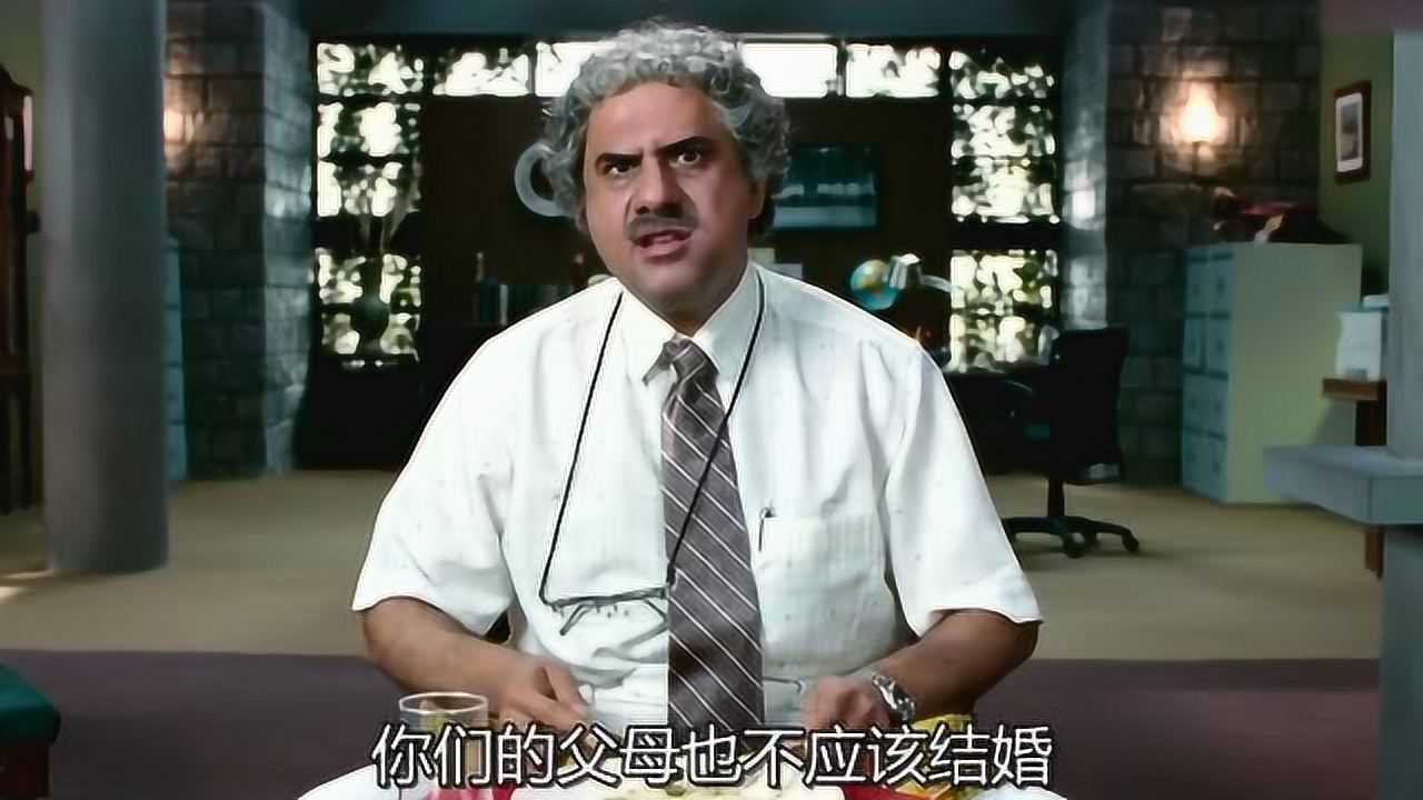 三傻大闹宝莱坞法罕和拉加被院长叫去办公室训话