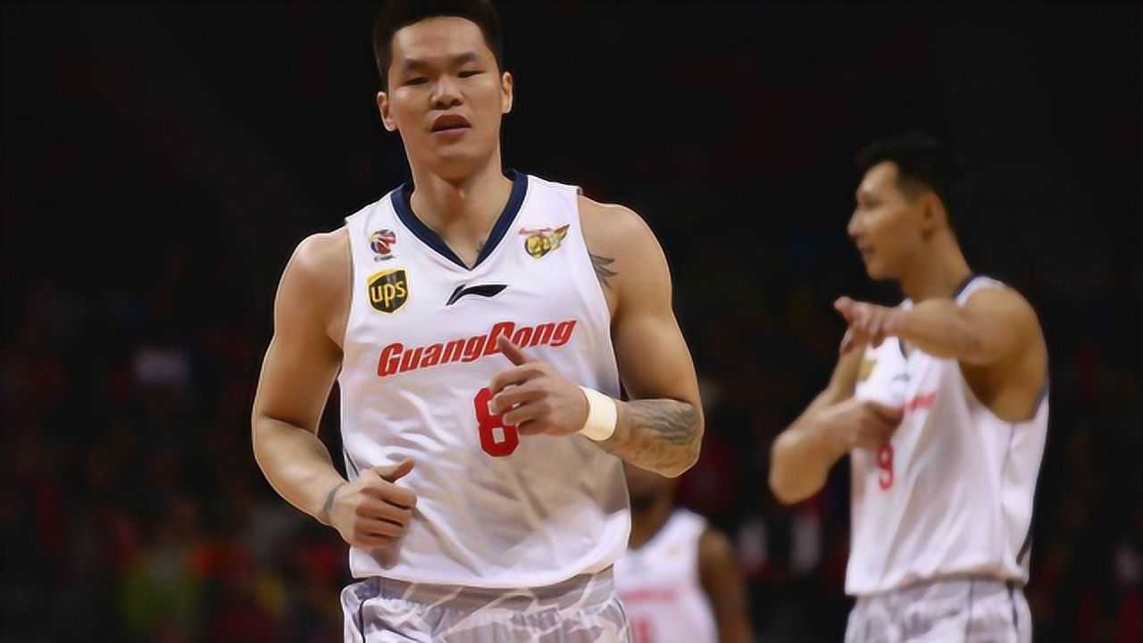 朱芳雨退役后球衣却不退,但无人敢穿他的球衣,不愧是朱八拳霸气