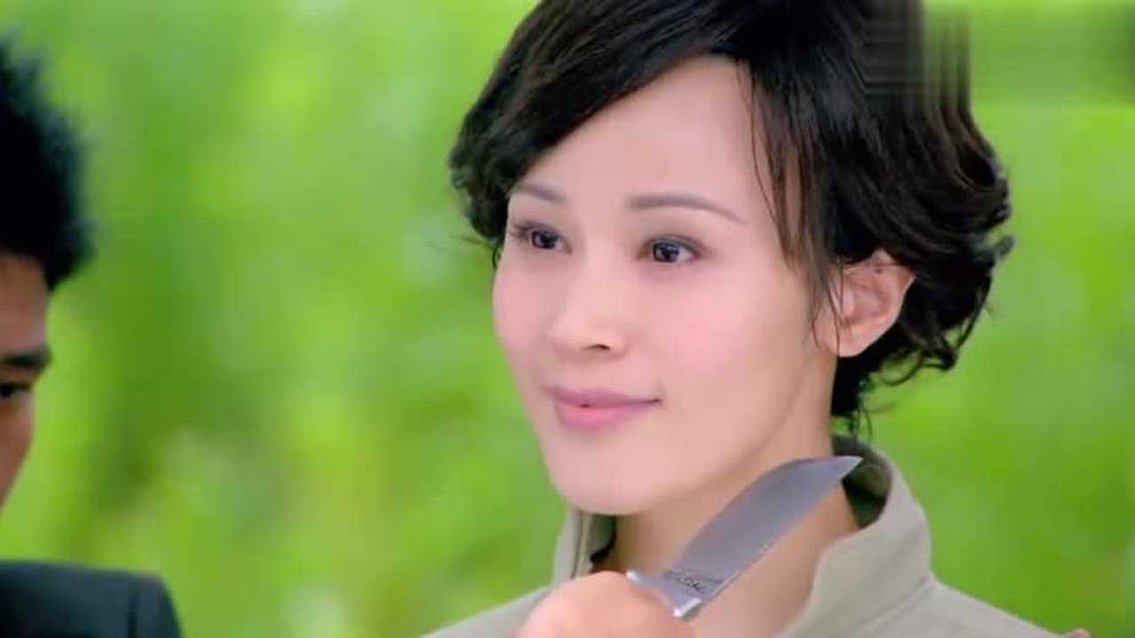 烽火佳人闵茹为救庭琛独自引开坏人危急时刻他们前来解救