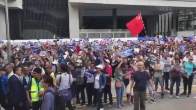 数千香港市民集会联署撑警制暴 高喊“止暴制乱”