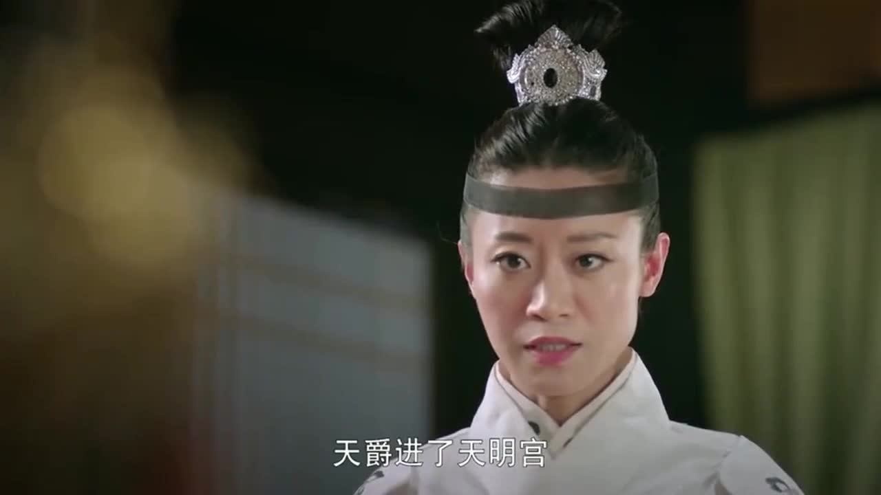 疯狂天后穿越女王发现男人接吻就会怀孕现场观摩男人生孩子