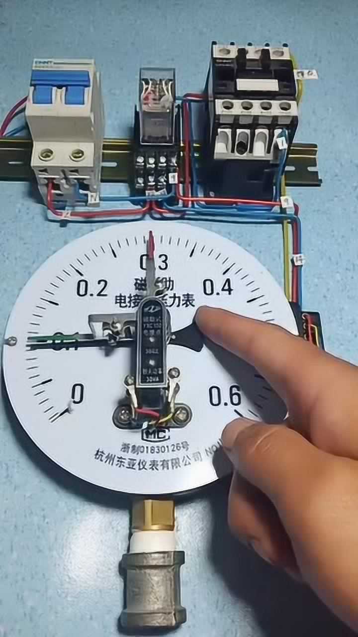 电接点压力表控制水泵自动供水接线方法!_腾讯视频