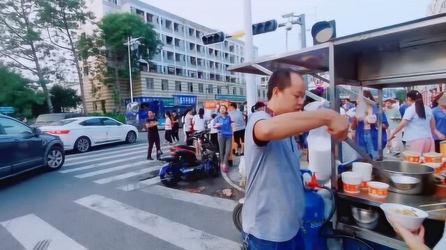 深圳凤凰第二工业区,帝晶光电招男女普工,工资达7000买社保