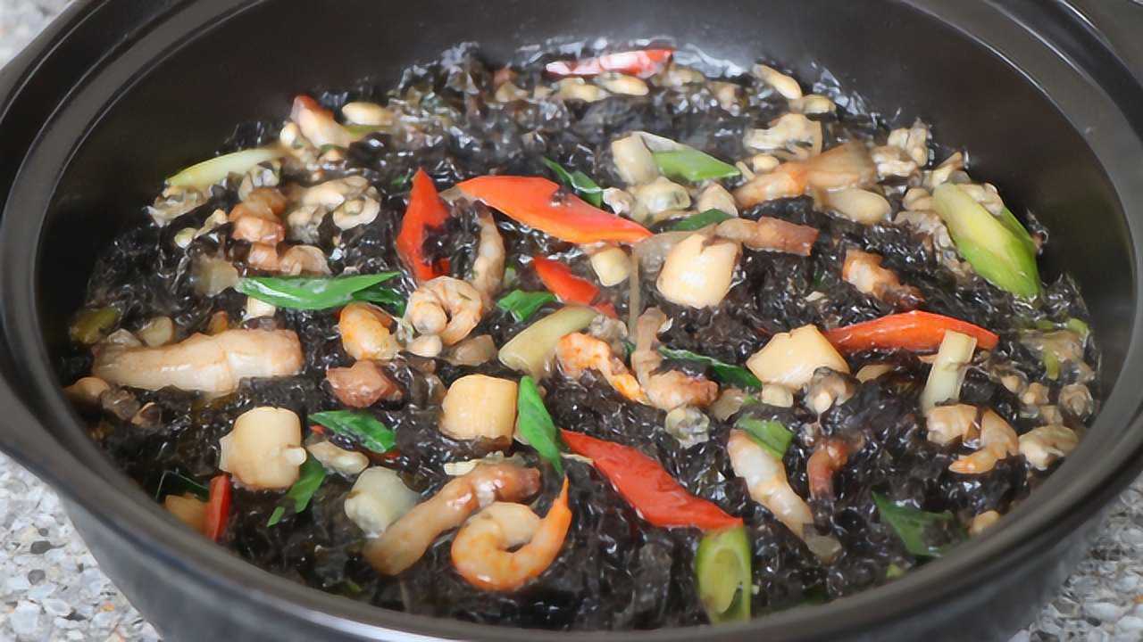 海边人教你紫菜海蛎煲正确的做法鲜香味美配上米饭我能吃三碗