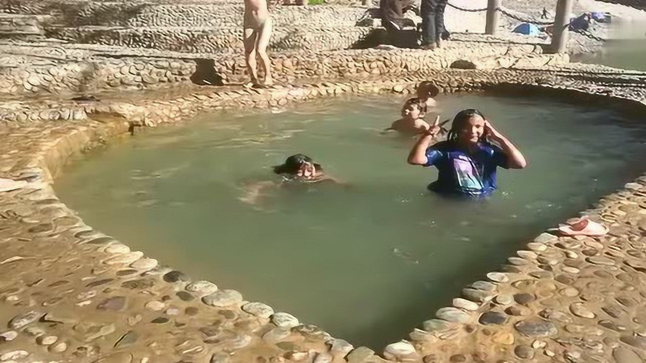 怒江大峡谷傈僳族的澡塘会看着别有一番乐趣风景不错