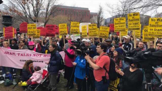 美国燃起大火,70多座城市爆发示威,特朗普遭遇重大危机