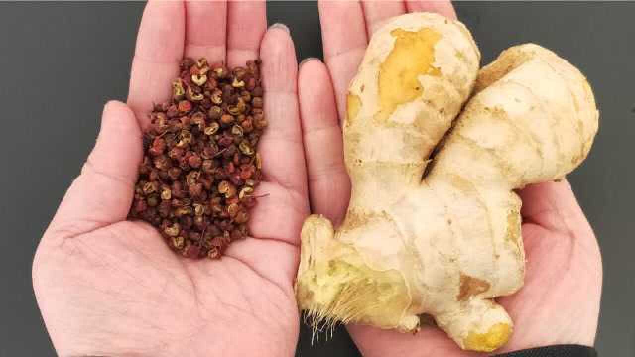 花椒和生姜一起泡水作用真厉害解决了很多人的难言之隐