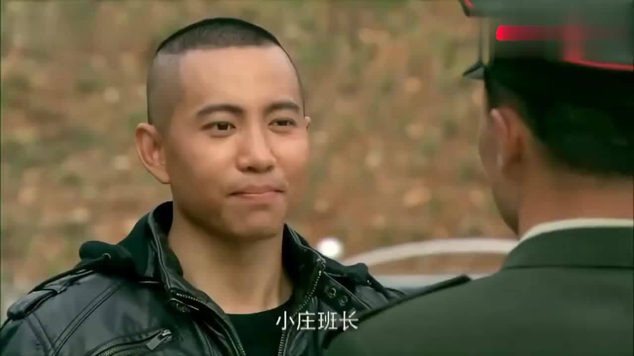 特种兵:小庄再次回到部队,念出代号让警官疑惑,提示后警官秒懂