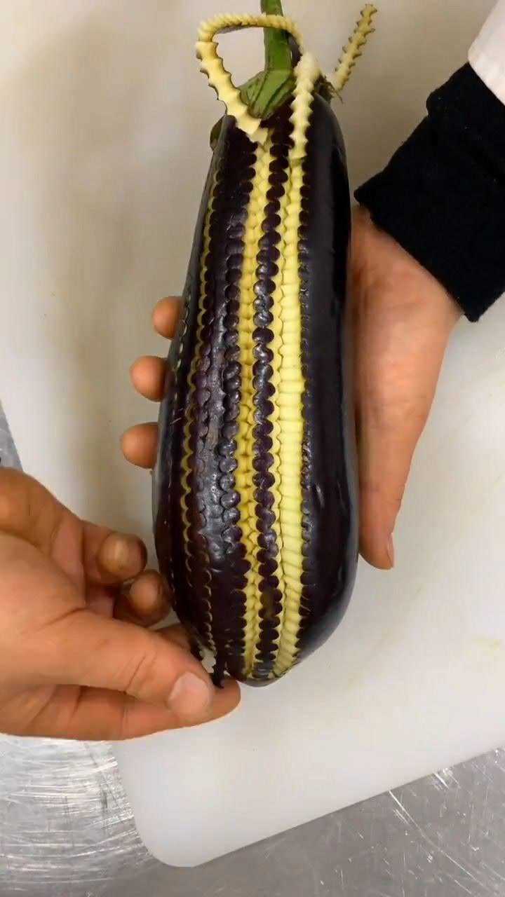 茄子雕刻的作品喜欢的赶紧收藏