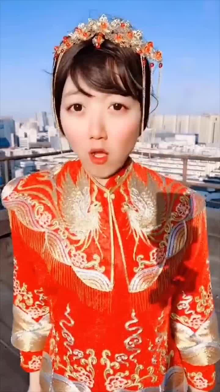 女装大佬阿纯的新娘妆真漂亮