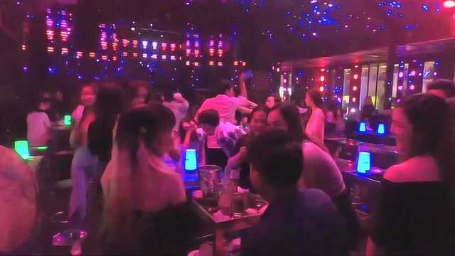 曼谷夜店的扛把子:Route 66 club!