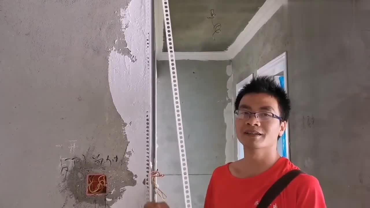 刮腻子刮阴角绝招视频阳角阴角处理前准备工作