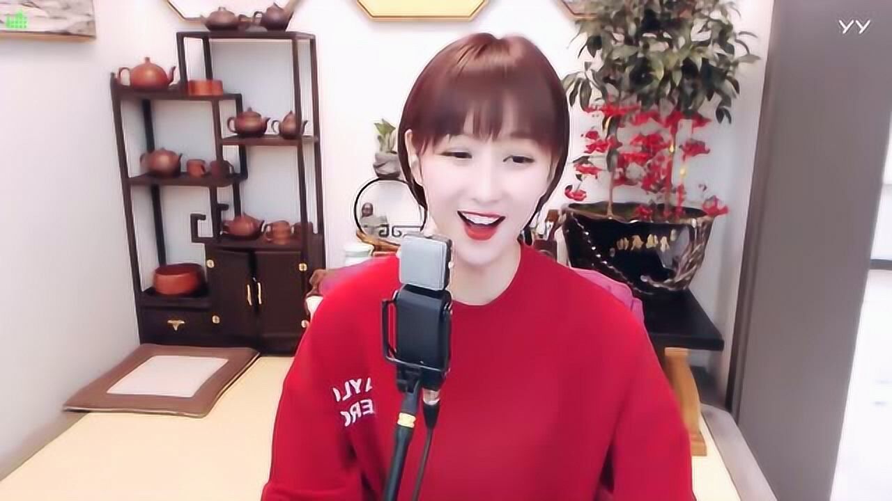 梁红演唱歌曲《人在旅途》,我不怕旅途孤单寂寞,只要你也想念我