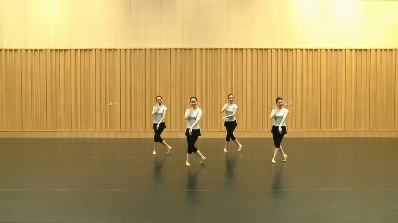 中国舞蹈家协会少儿舞蹈考级第九级:04《小船谣》