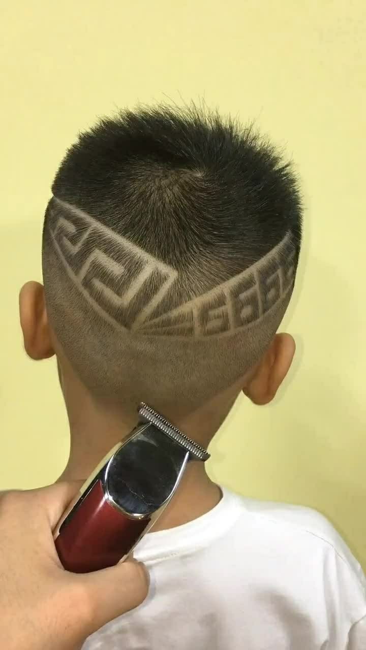 雕刻之路不迷路一款图腾发型清新又霸气