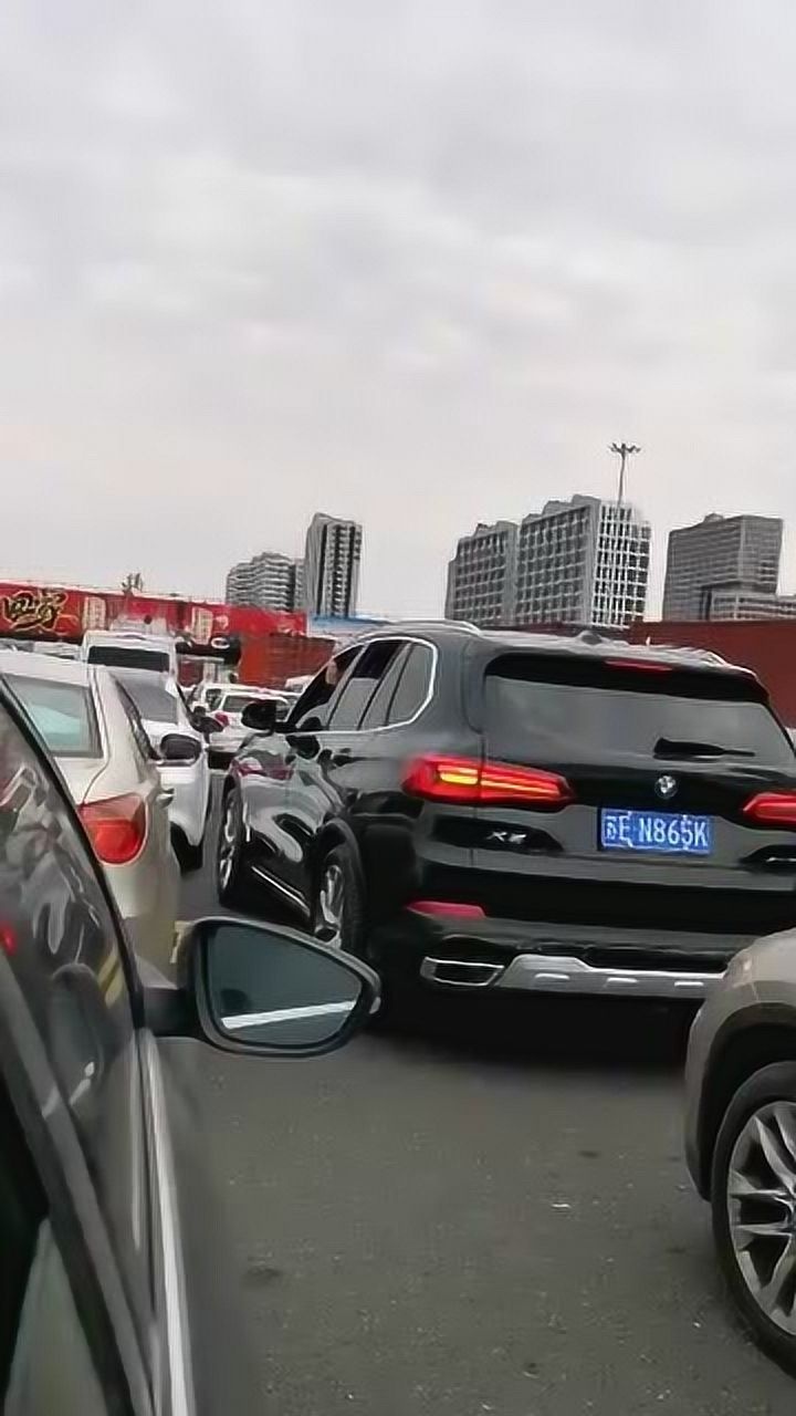 上海高速堵车照片图片