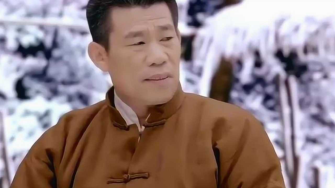 傻儿子娶了个漂亮媳妇隔天老爹一看儿媳走路姿势瞬间就乐了