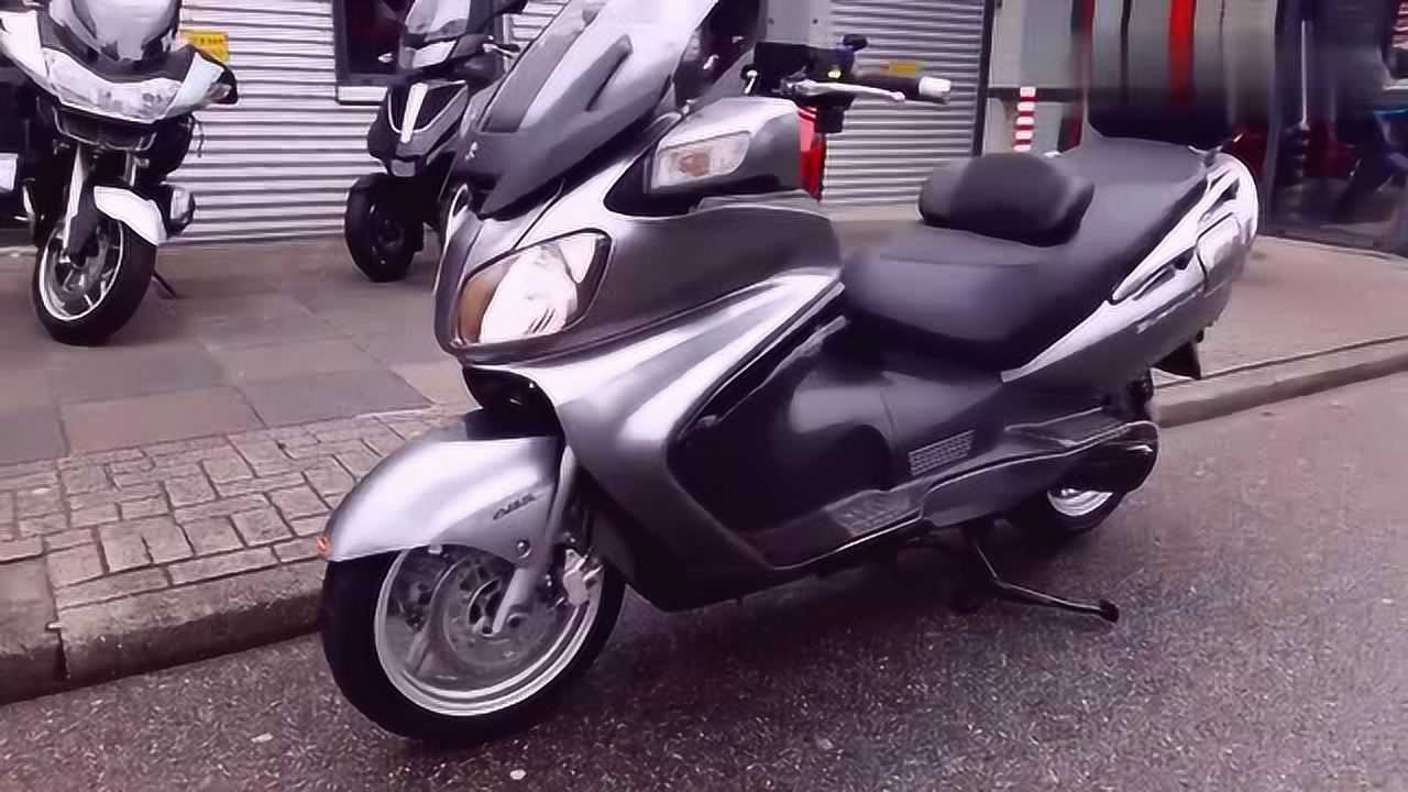 车型鉴赏,铃木大型踏板车burgman 650,够大!