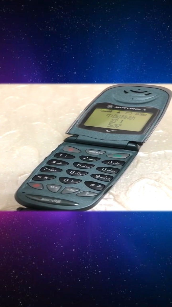 摩托罗拉v8088翻盖手机v998的wap版本经典小月牙呼吸灯你记得他吗