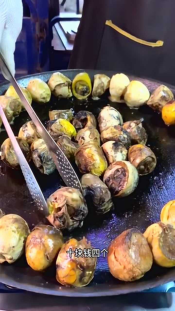 东北的特色烤毛蛋很多人都接受不了这一口等于吃整只鸡啊