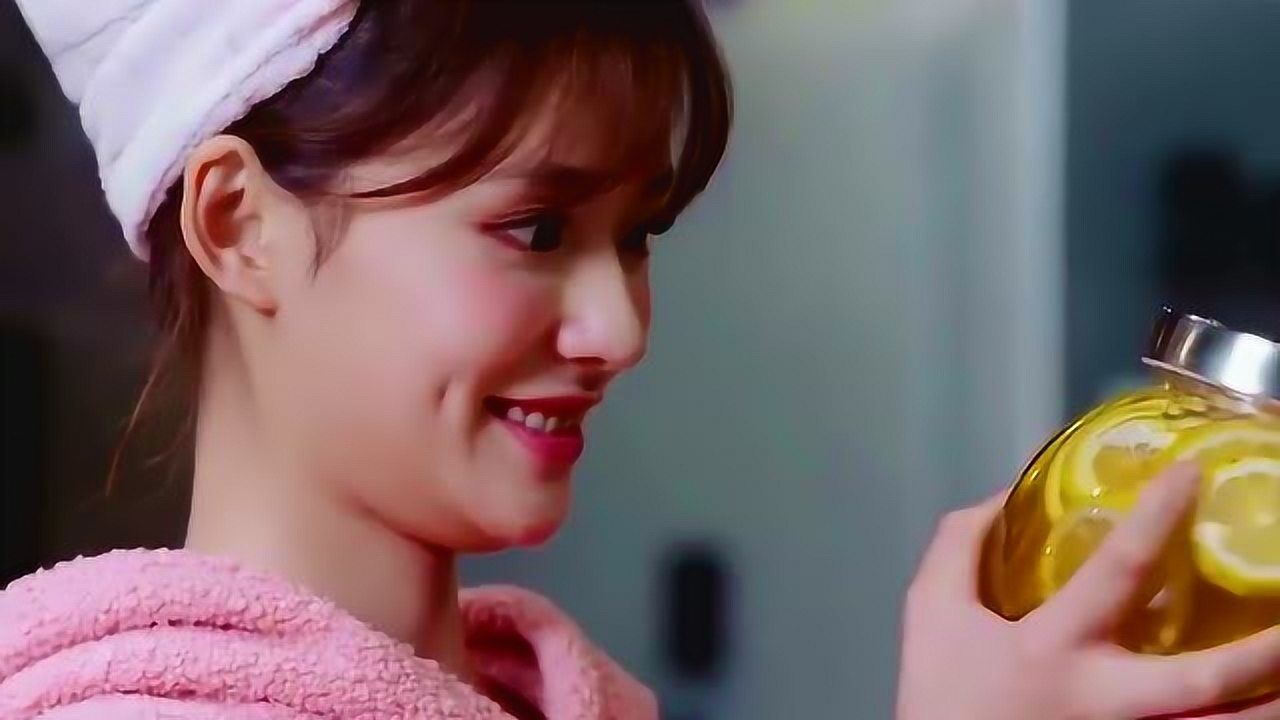 蜗牛与黄鹂鸟林允给张新成做蜂蜜水真是个贴心的女朋友