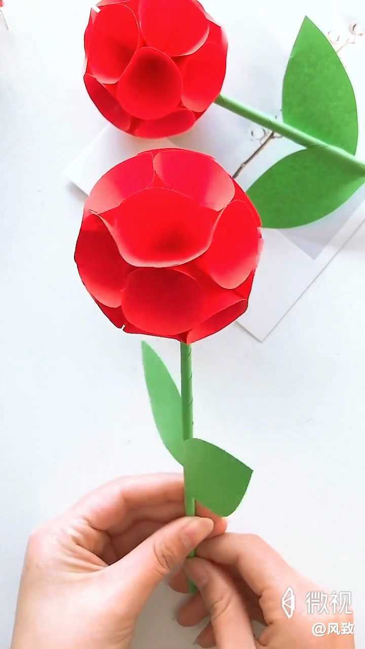 用你的巧手做一个小红花吧