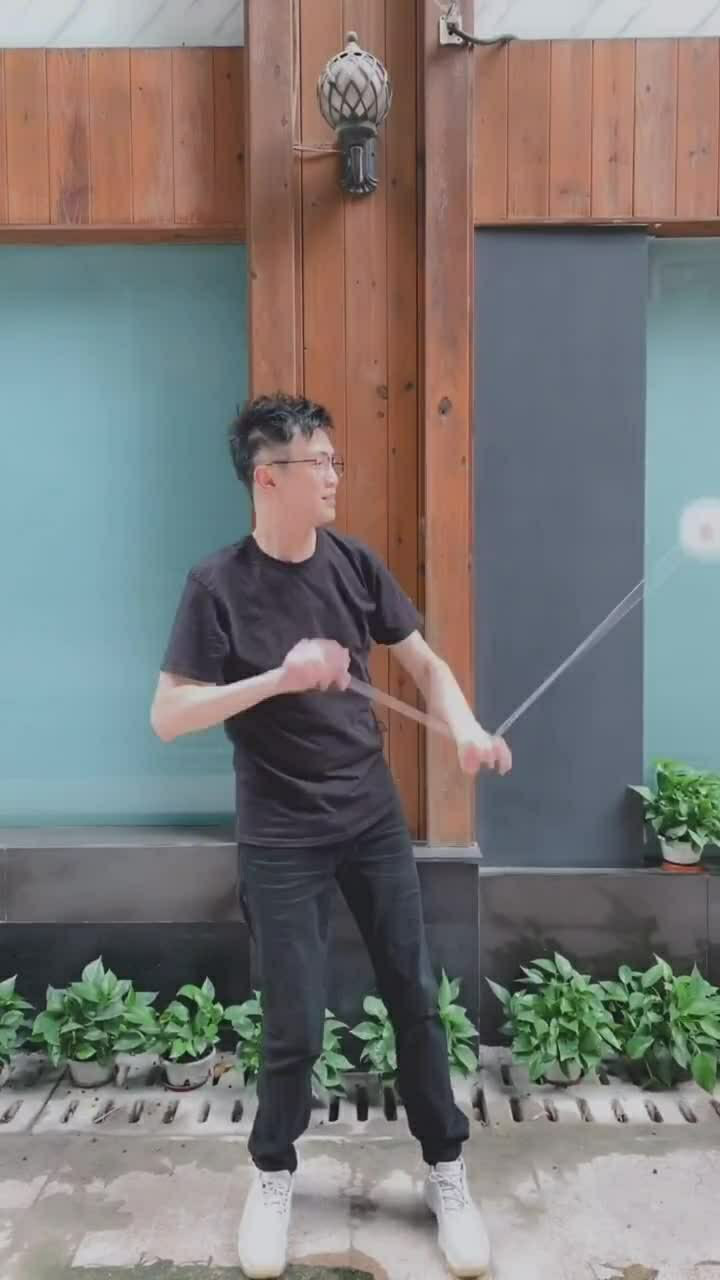 4a悠悠球,玩的人比较少的一种悠悠球,太好玩了