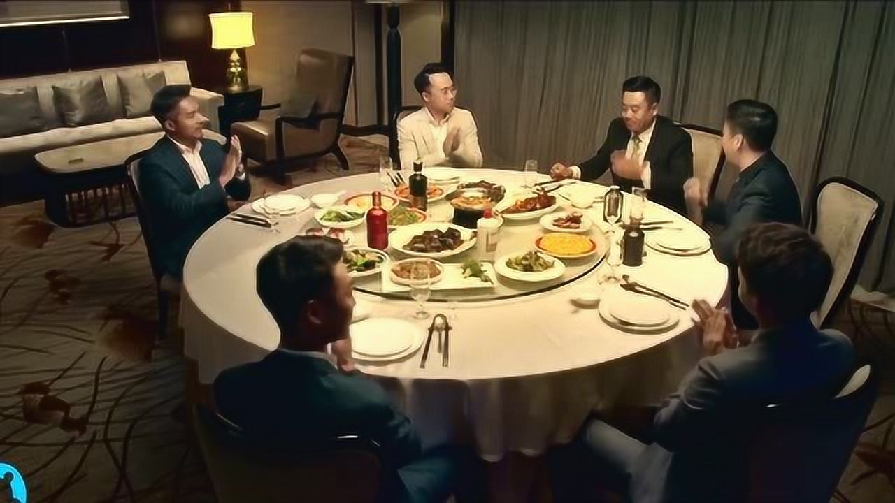 别叫我酒神职场酒局让你竖着进横着出的大场面