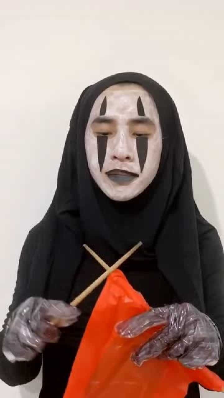 cosplay沈腾老师的无脸男,真的是模仿到了精髓啊!