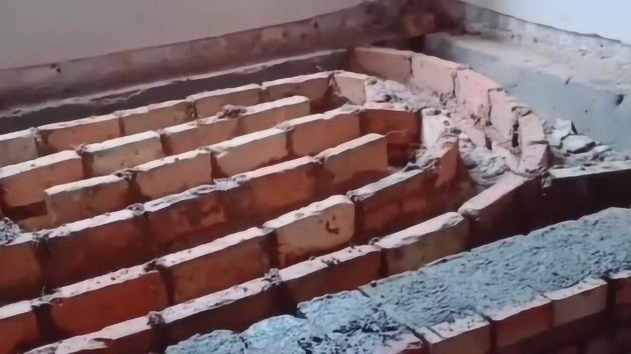 原来农村的火炕是这么盘起来的怪不得冬天不用暖气照样很暖和