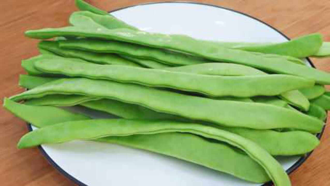 炒芸豆角时,千万不要直接下锅炒,多加一步,豆角又脆又嫩