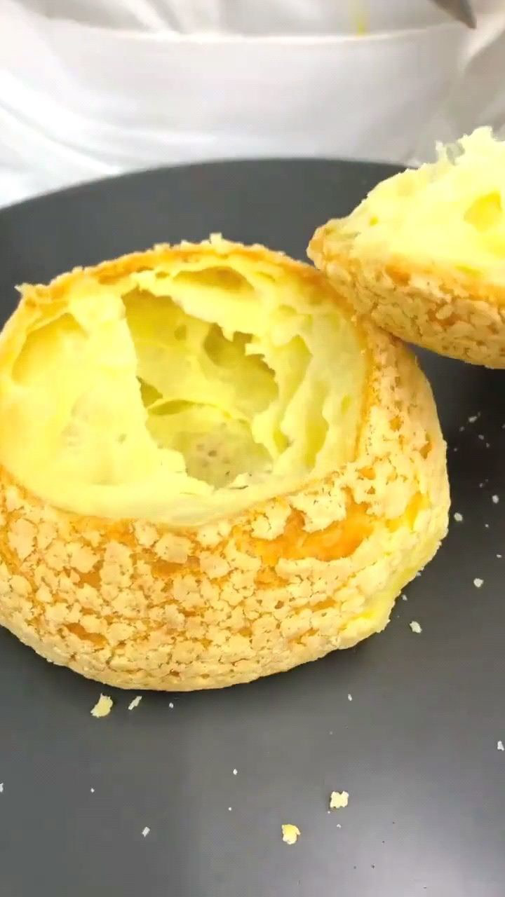 打卡网红泡芙,这是奶油不要钱,还是家里有矿呀,你们还招人吗