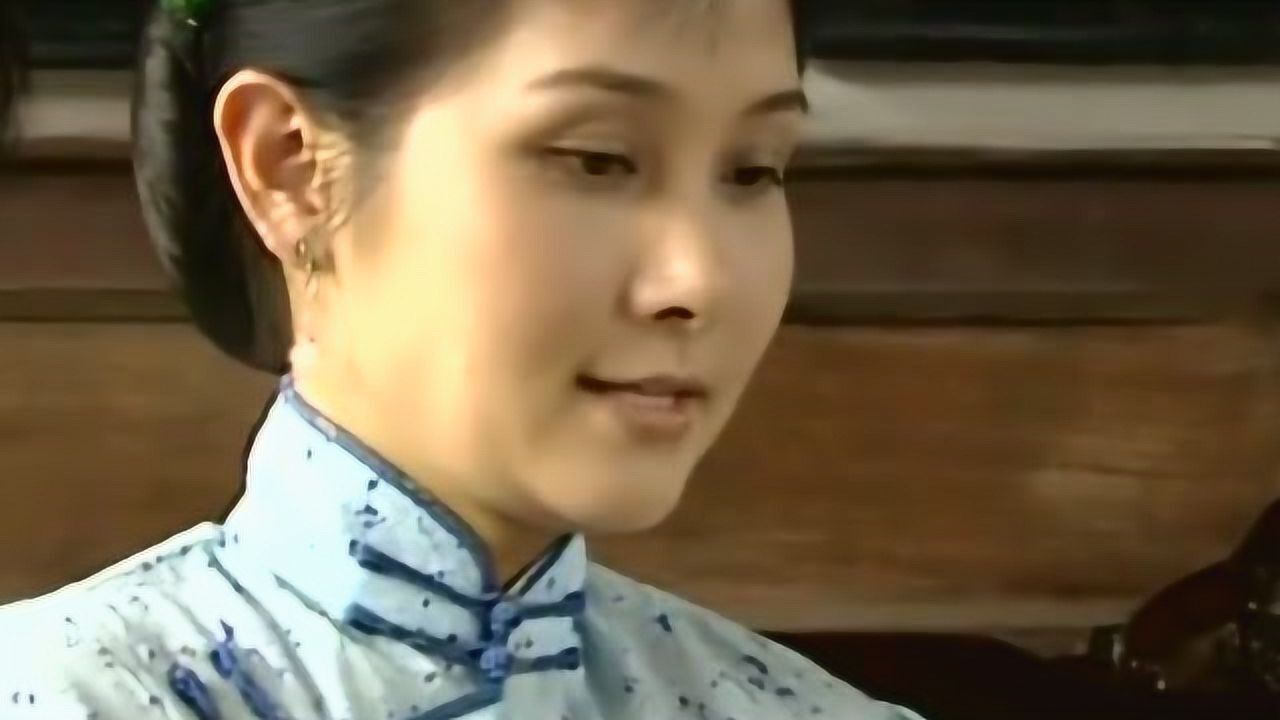 王保长新篇王保长来收租一听李老栓不在家对花花那是个热情