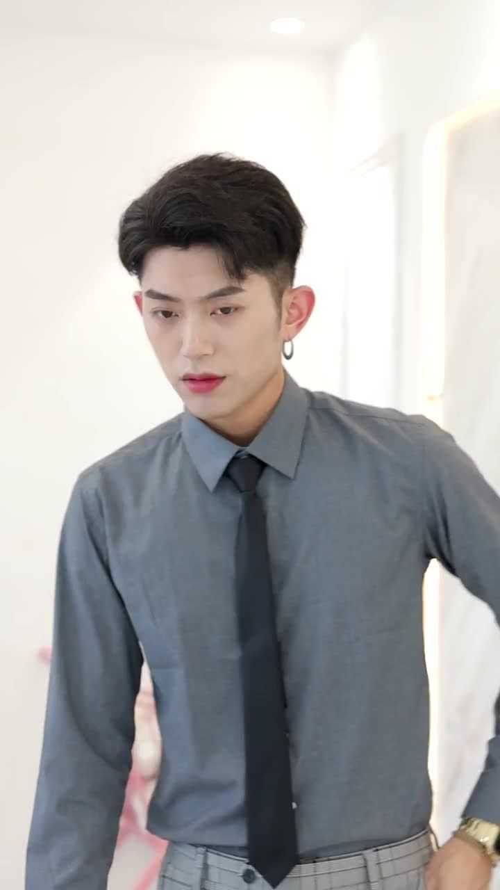 子豪跟栗子竟然背着机总要结婚了我到底该向着谁