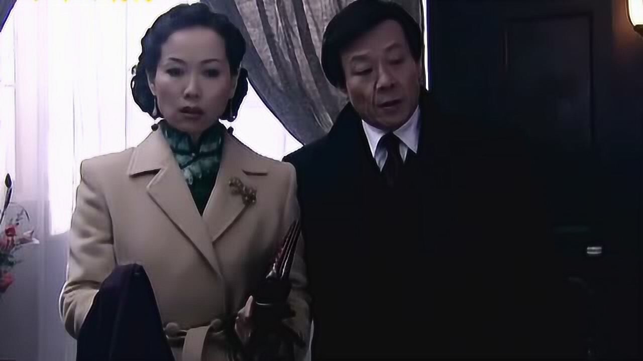 刀锋1937:小伙刺杀庞德,不料被乔姑娘开枪杀死,却因小伙废话太多