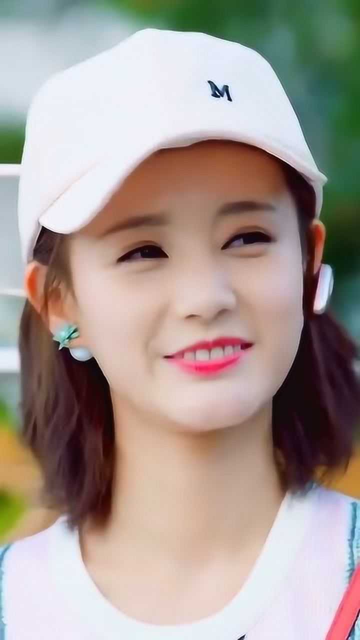 李一桐喜欢那毫不掩饰的笑还特有感染力