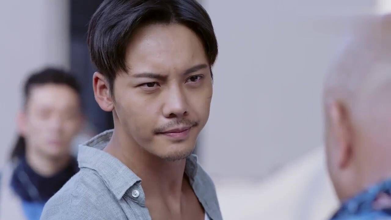 橙红年代刘子光顺利开工小伙回去汇报工作竟吓得直接跪下了