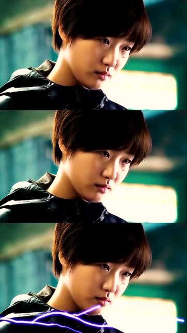 短发的金高银小姐姐依旧迷人