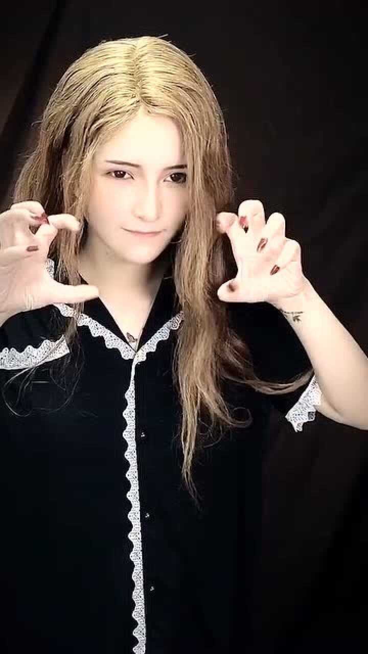 美妆大佬仿妆斗罗大陆朱竹青,竟然这么美,看来是戴沐白高攀了