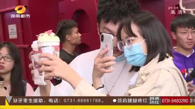 “秋天的第一杯奶茶”是个什么梗?医生有点坐不住了!